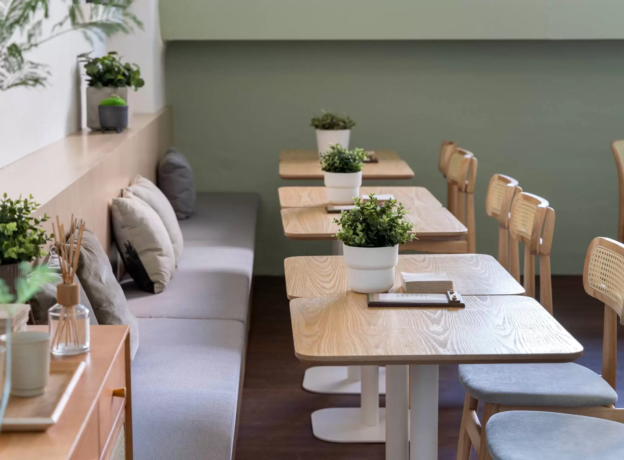 A Japanese Bento Cafe | Interior design showcase